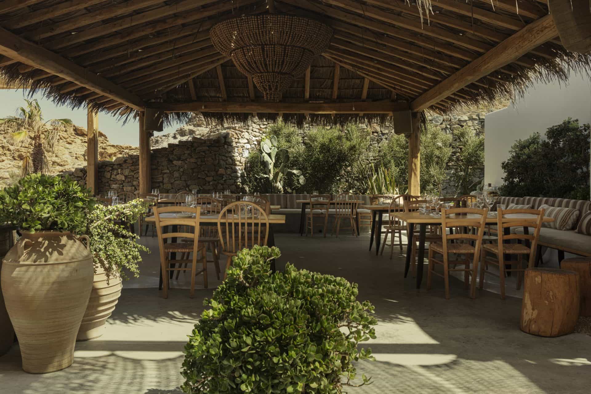 Escape to Paradise: Alemagou Beach Bar and Restaurant on Mykonos Island